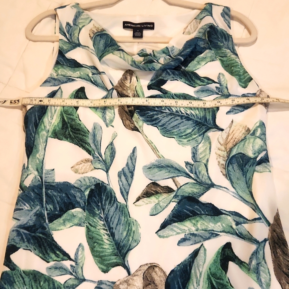 Pretty sleeveless dress with a leaf pattern perfect for parties, weddings etc. - Picture 6 of 6